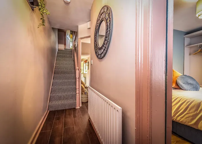 City Escape Waterford City Sleeps 6