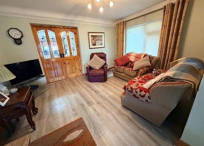 3 Bedroom Townhouse In Great Location